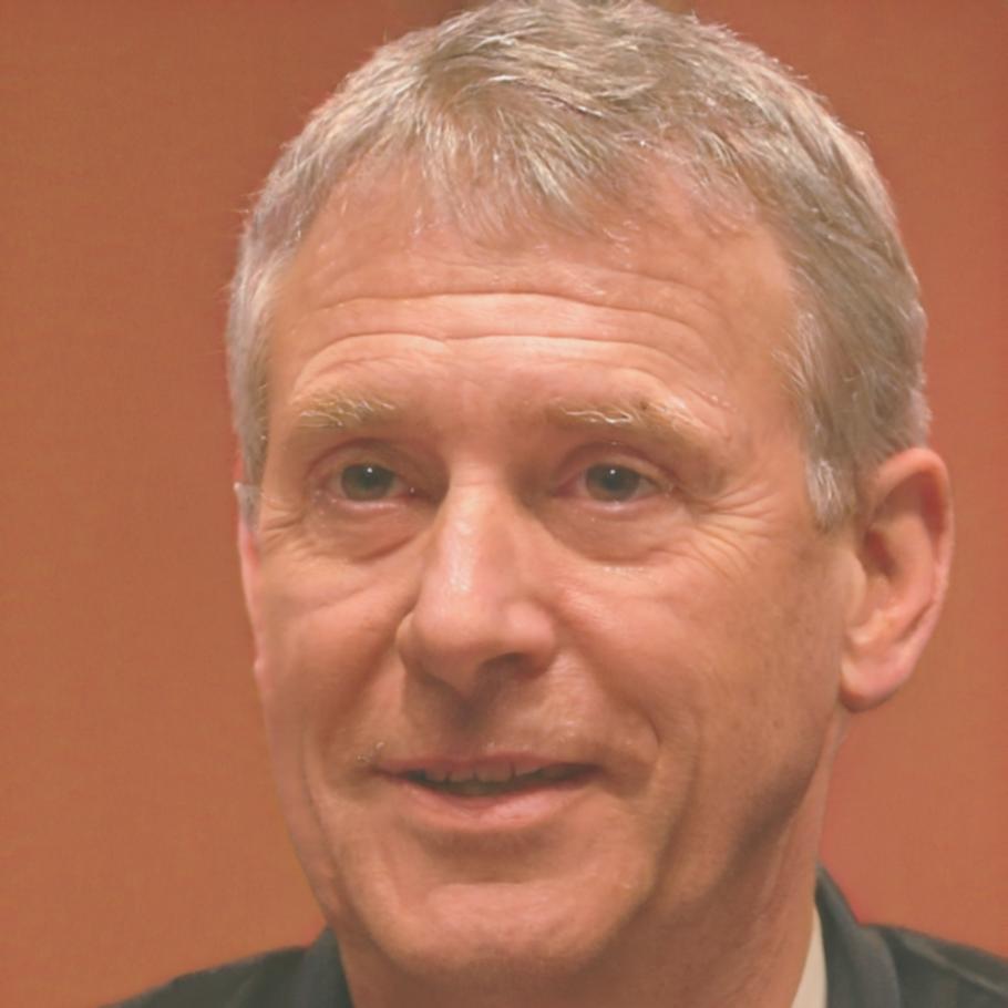 Portrait of business succession specialist Henrik Johansson